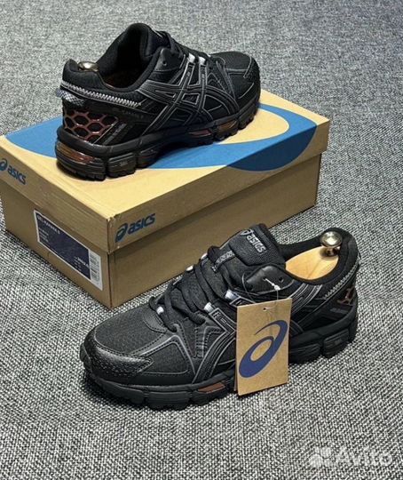 Зимние кроссовки asics Gel Kahana 8