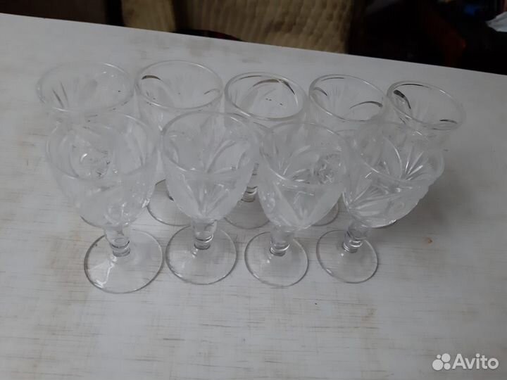 Рюмки хрустальные 9 штук