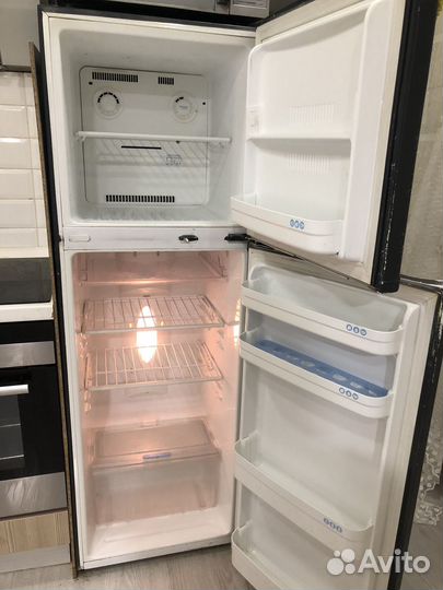 Холодильник LG