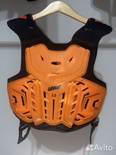 Панцирь Leatt 2.5