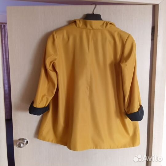 Плащ женский