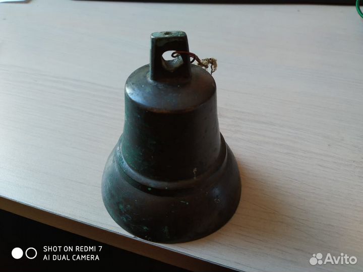 Поддужный колокольчик, большой