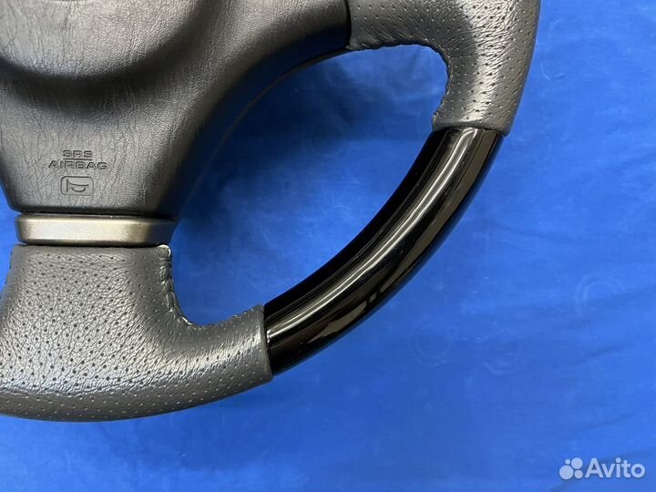 Спортивный руль с черной косточкой Toyota Altezza