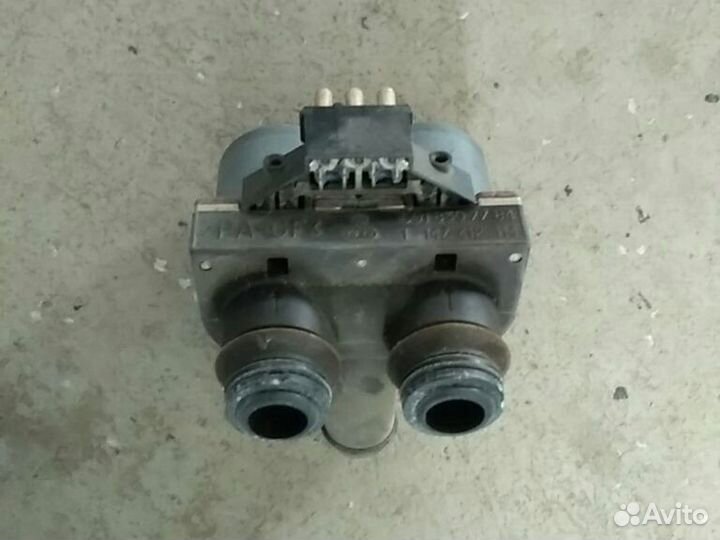 Клапана отопителя Mercedes W210