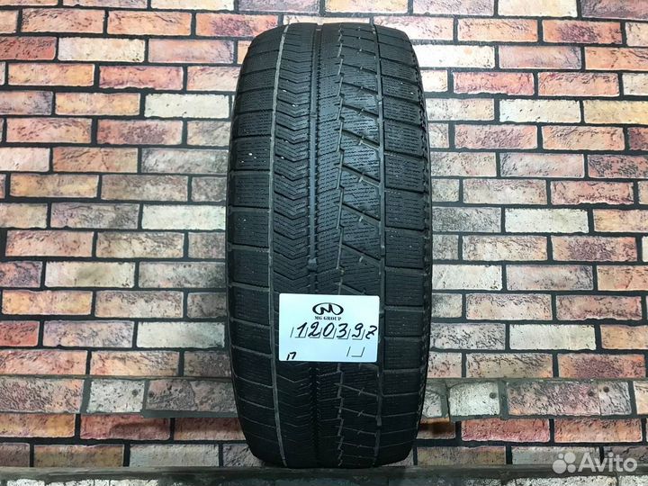 Bridgestone Blizzak VRX 215/55 R17