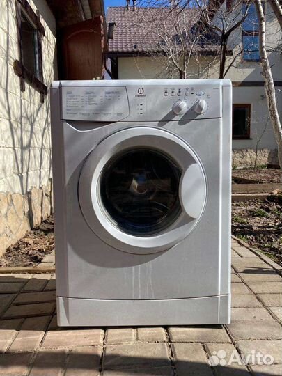 Стиральная машинка indesit
