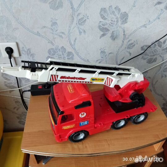 Автомобили 