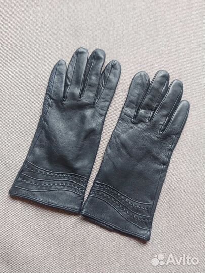 Черные кожаные перчатки универсального размера