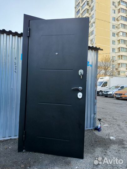 Дверь входная металлическая