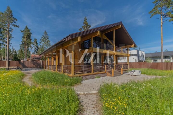 Дом 220 м² на участке 15 сот.