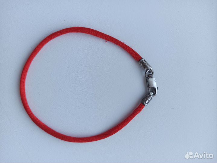 Браслет красная нить с серебром