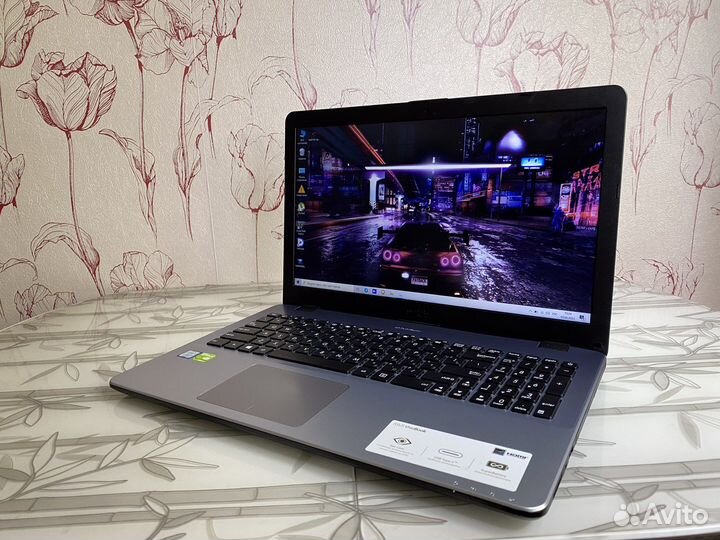 Игровой ноутбук Asus