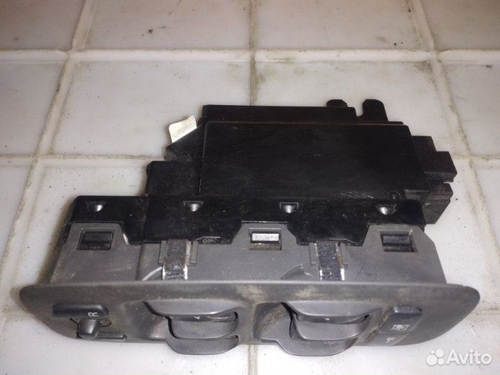 Кнопка стеклоподъемника Volvo Xc90 C30 D5244T18