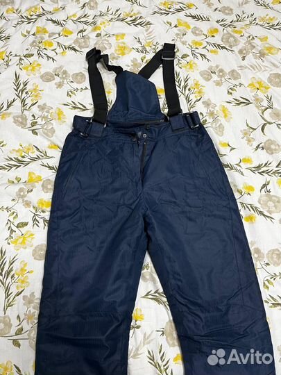 Женский горнолыжный костюм