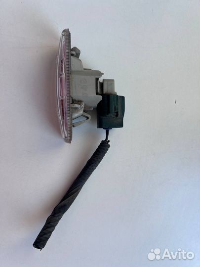 Повторитель поворота в крыло Infiniti M35