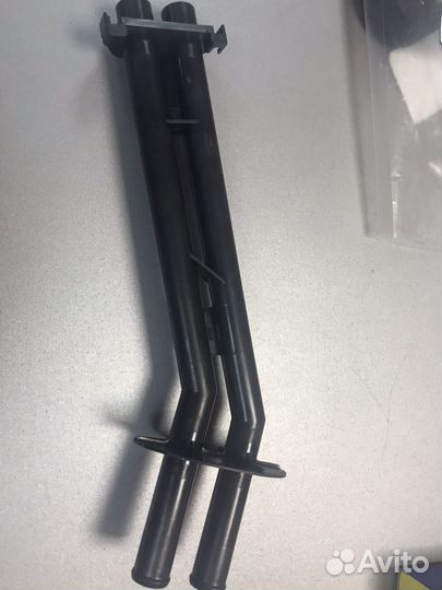 Патрубок системы охлаждения Peugeot 206