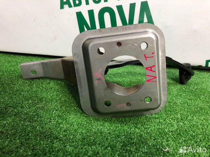 Педаль тормоза Nissan Almera N16 1.5 QG15 2005