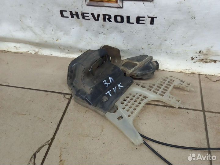 Замок задней левой двери Хендай Туксон 1