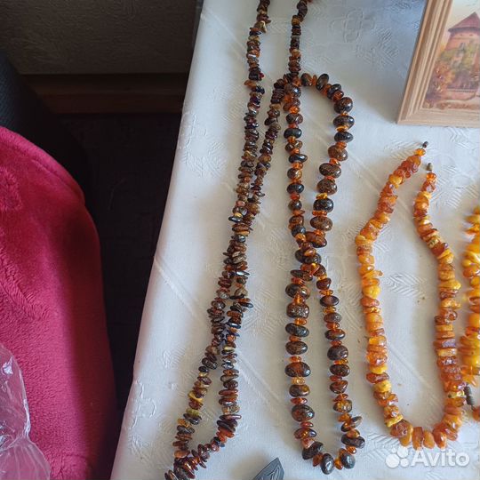 Янтарные украшения