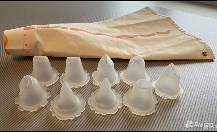 Кондитерский мешок с 9 насадками tupperware