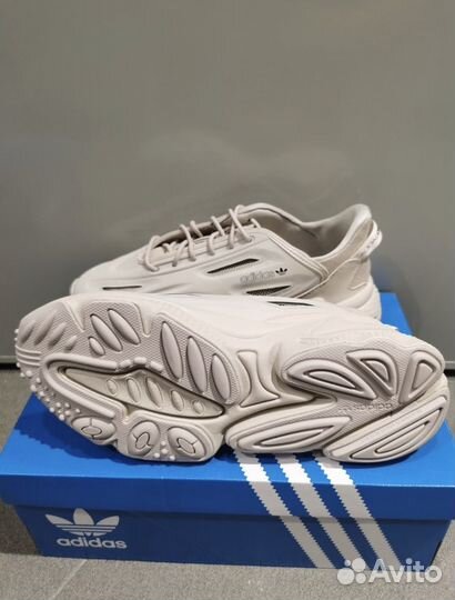 Adidas ozweego celox