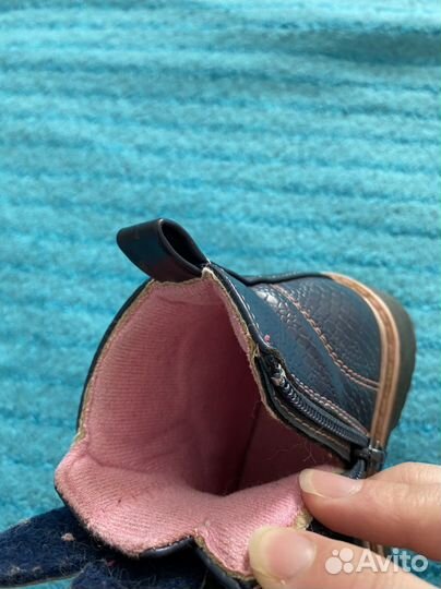 Ботинки для девочки 22