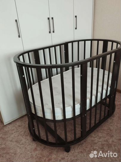 Детская кровать трансформер овальная с матрасом