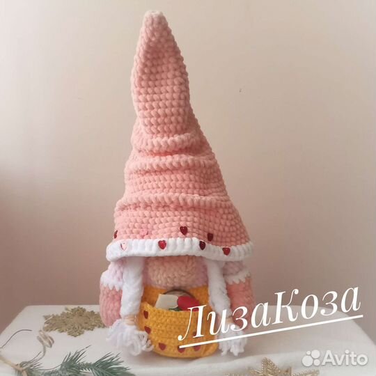 Украшение на бутылку ручной работы