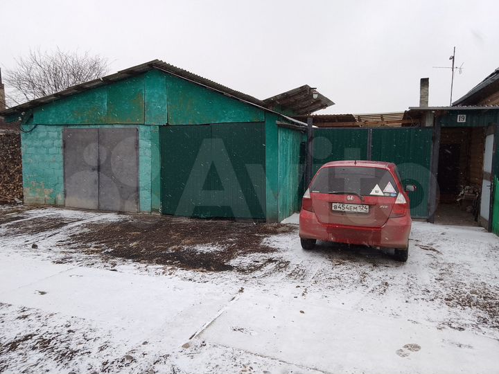 Дом 100 м² на участке 6 сот.