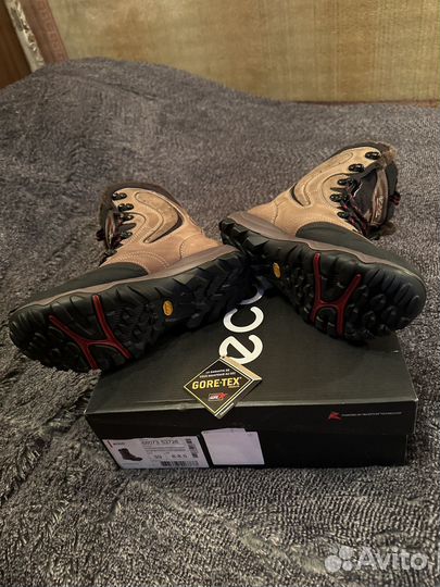 Ботинки зимние женские Ecco