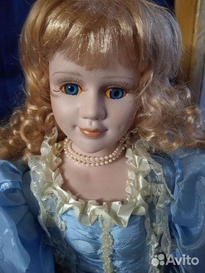 Кукла фарфоровая коллекционная. Porcelain doll