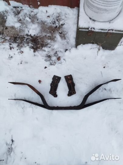 Траверса двигателя газель