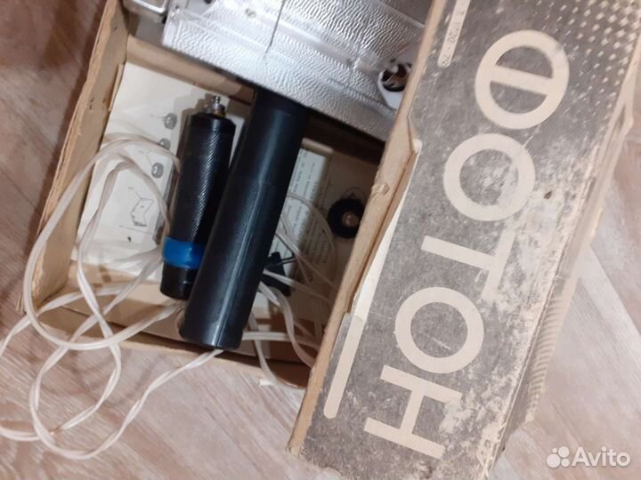 Кинофото- осветитель