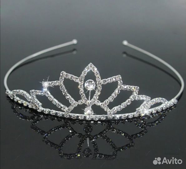 Диадемы и перчатки к платью (новые)