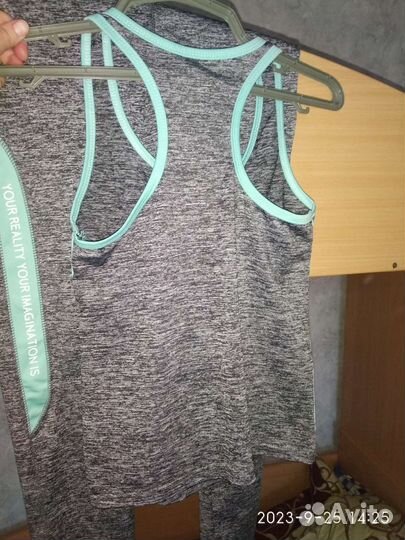 Спортивный костюм женский