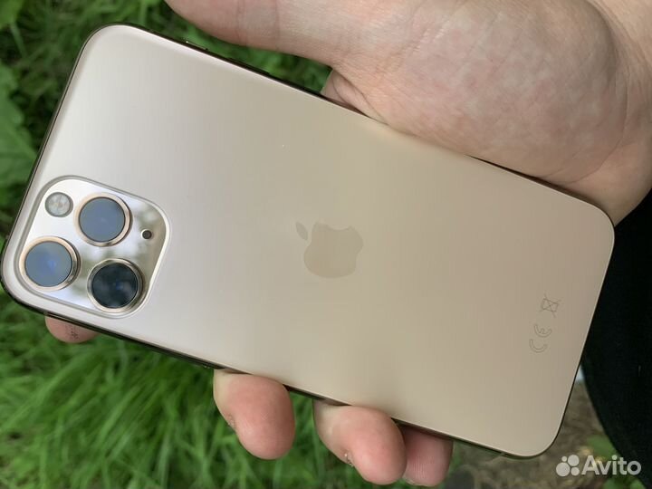 Телефон iPhone 11 про 64
