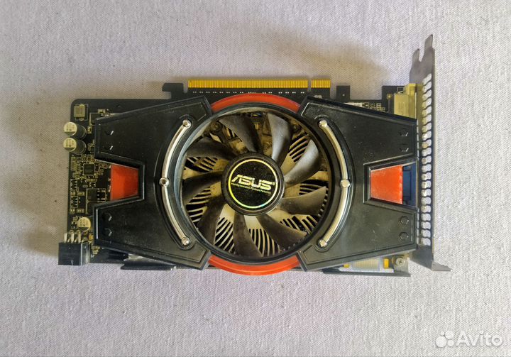 Видеокарта Asus nvidia GeForce GTX 550Ti 1 Гб
