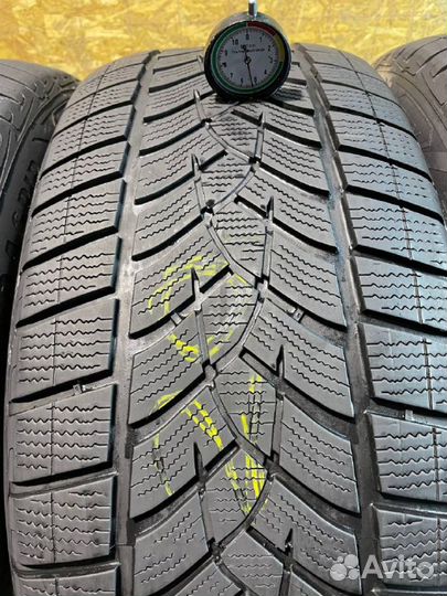 Goodyear UltraGrip Performance SUV Gen-1 255/50 R20