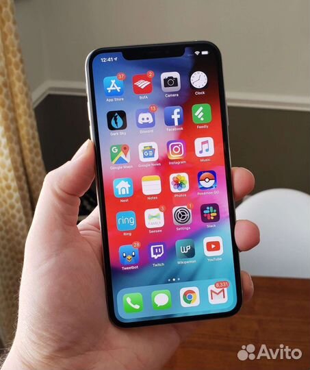 iPhone Xs, 64 ГБ