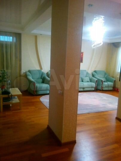 3-к. квартира, 109 м², 3/5 эт.