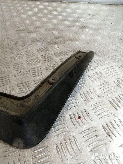 Брызговик передний правый Hyundai Santa Fe DM G4KE