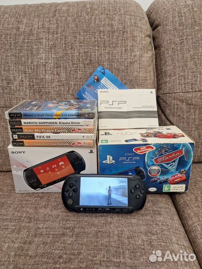 Sony psp street прошитая 32GB