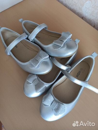 Туфли для девочек двойняшек