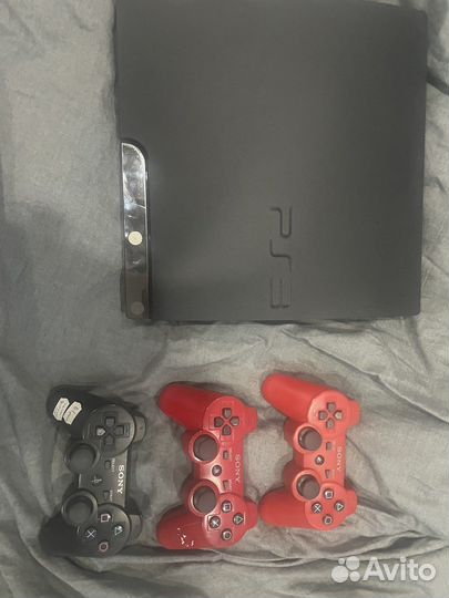 PS3 slim 160gb прошитая+3 геймпада обмен/продажа