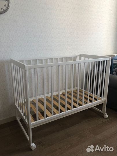 Детская кровать качалка и с колесиками