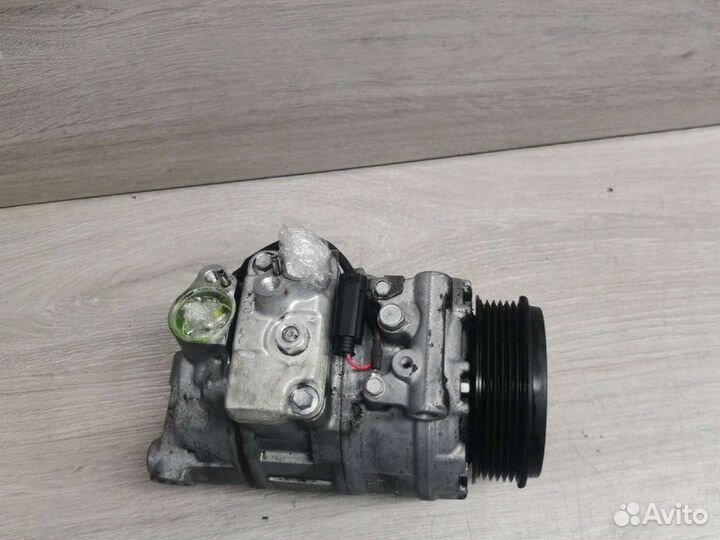 Компрессор кондиционера Mercedes C W203