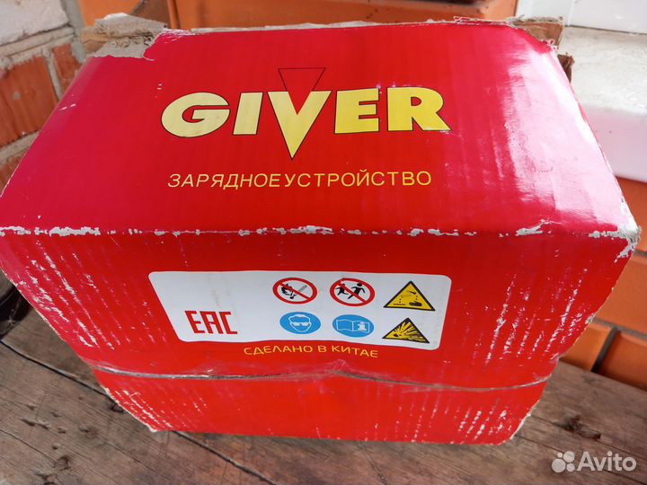 Зарядное устройство12/6