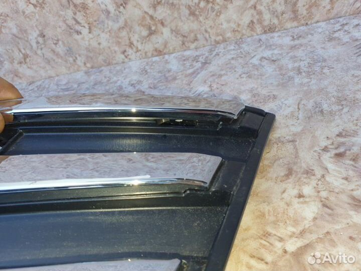 Решетка радиатора toyota roomy