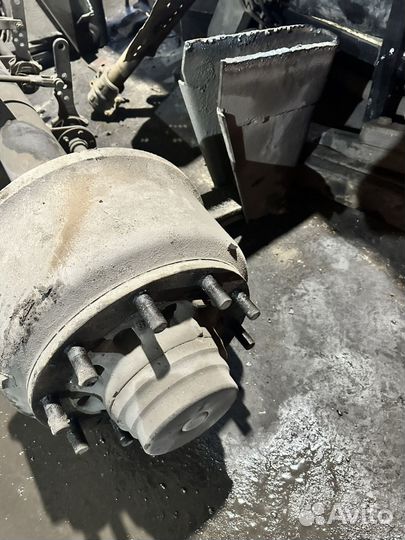 Продам ось SAF