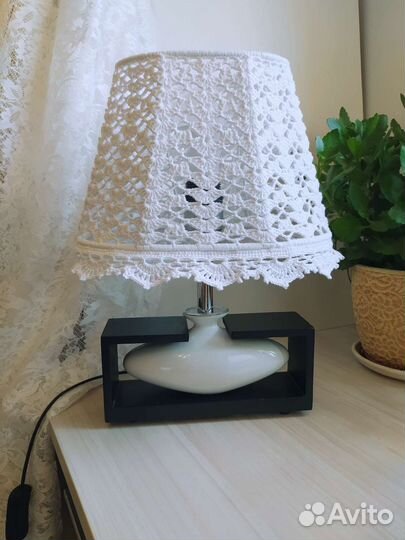 Лампа настольная